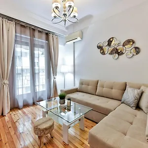 porto-sea-view-apartments-mitropoleos-127.hotels-of-thessaloniki.com/